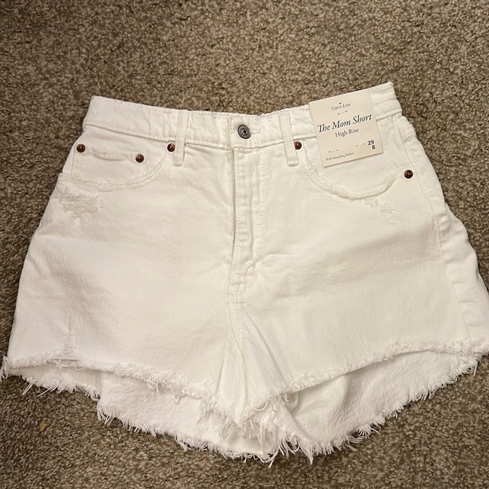 Abercrombie & Fitch “The Mom Short” High Rise in White Denim